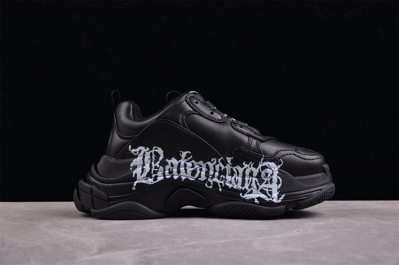 Balenciaga Triple S Sneaker [W2W2FAY9017]