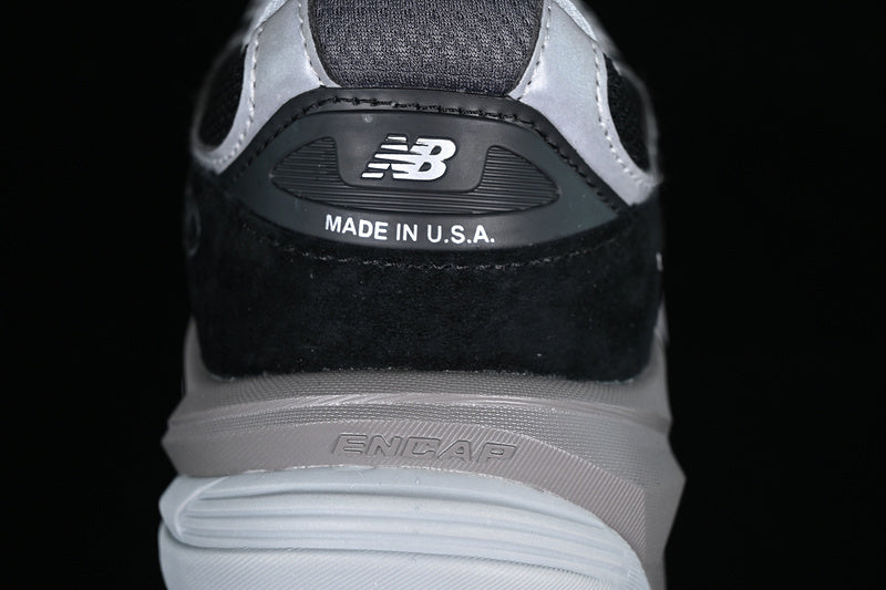 New Balance 990v6 [M990BK6]