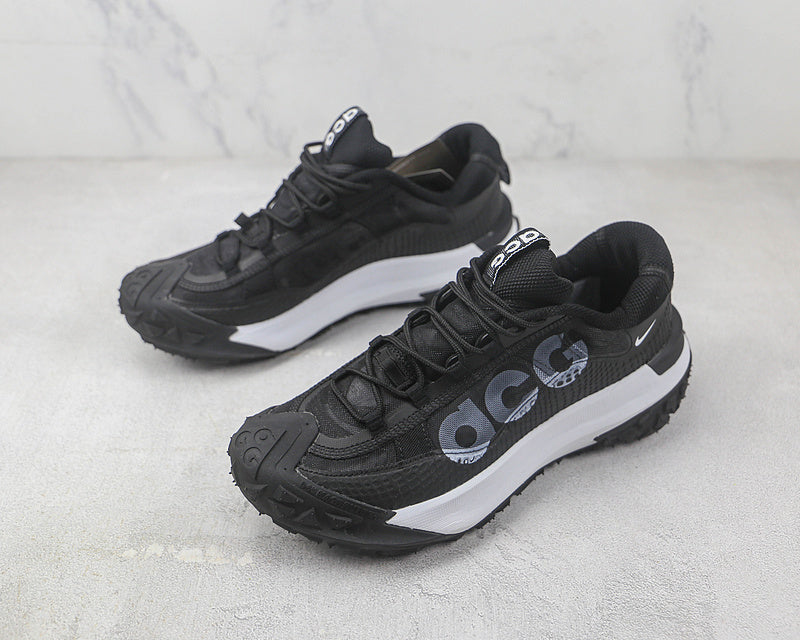 Nike ACG Mountain Fly 2 Low [DV7903-100]