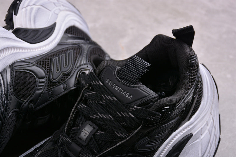 Balenciaga 6XL Sneaker [W2MV20217]