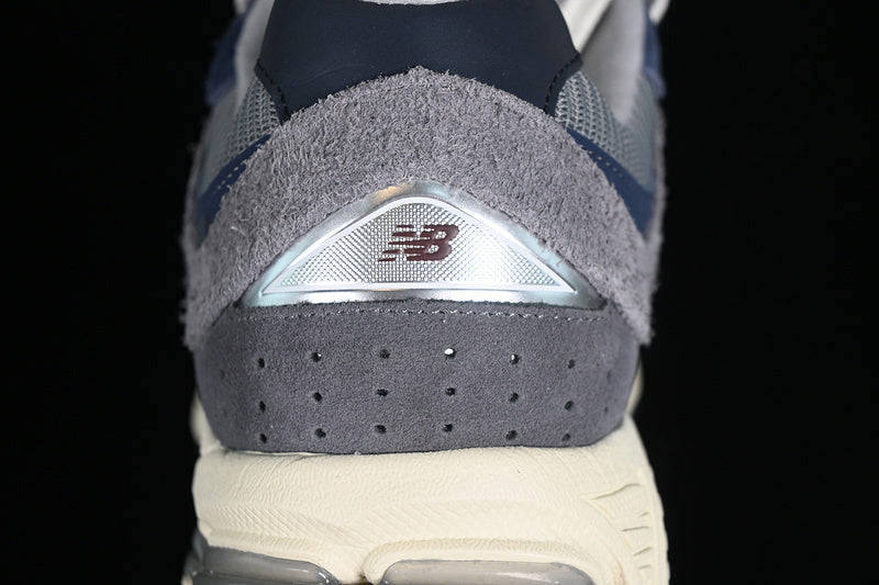 New Balance 2002R [M2002REL]