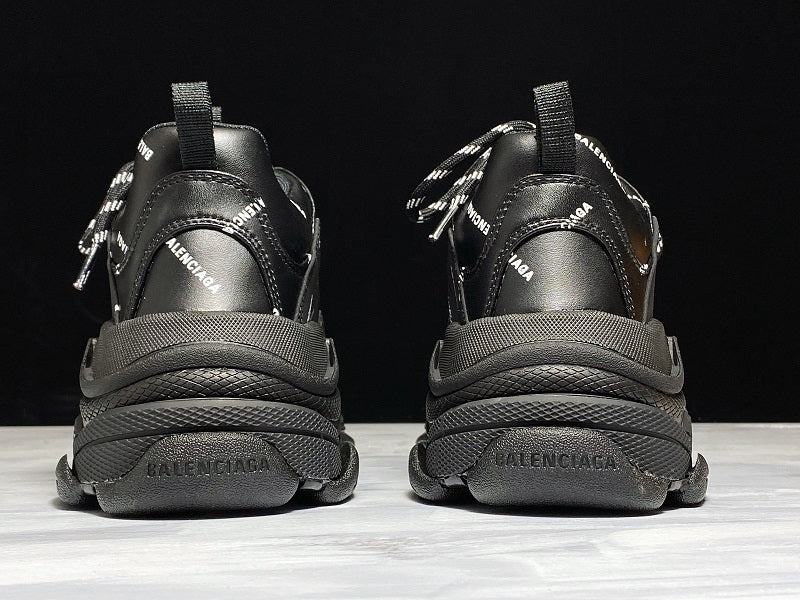 Balenciaga Triple-S Sneaker [ECBA81827300]