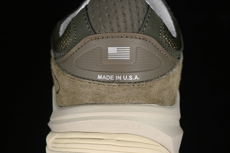 New Balance 990v6 [M990TB6]