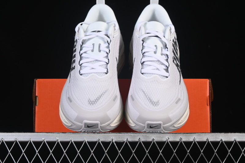 Nike Vomero Plus [IH2268-100]