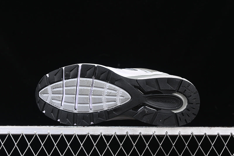 New Balance 990v5 [M990GL5]