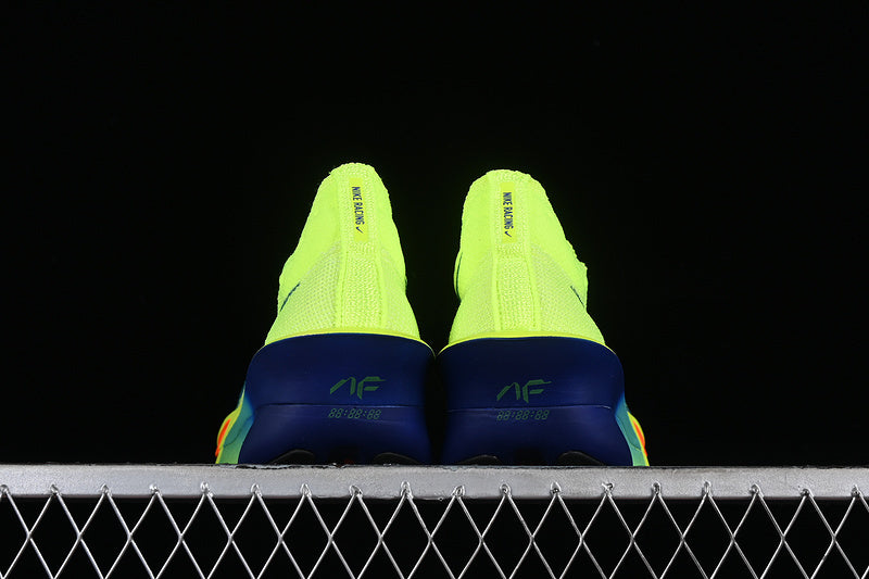 Nike Alphafly 3 [FD8311-700]