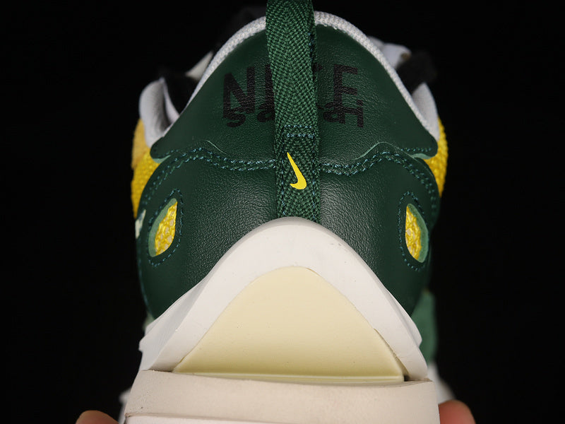 Nike x Sacai VaporWaffle [CV1363-700]