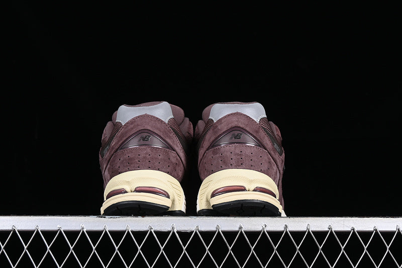 New Balance 2002R [M2002RCD]