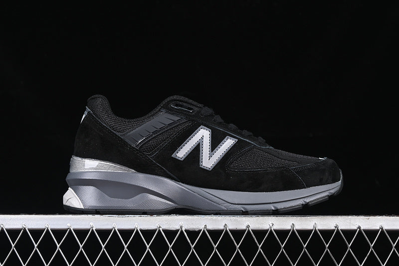New Balance 990v5 [M990BK5]