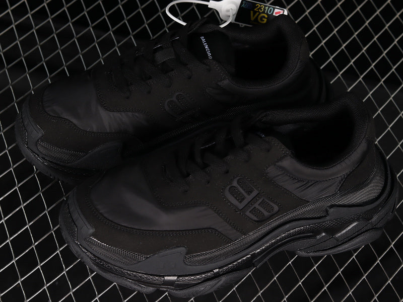 Balenciaga Triple S Sneakers [W3CU11000]