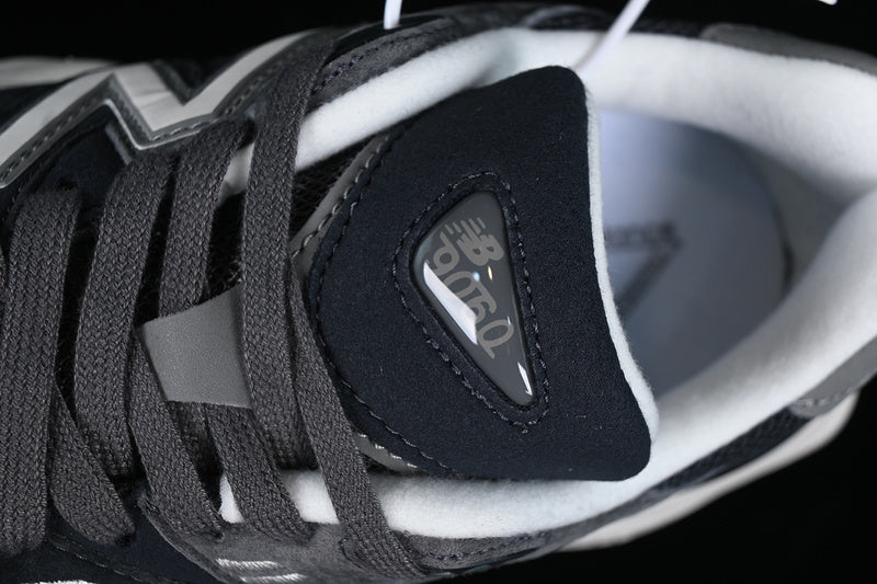 New Balance 9060 [U9060JBM]