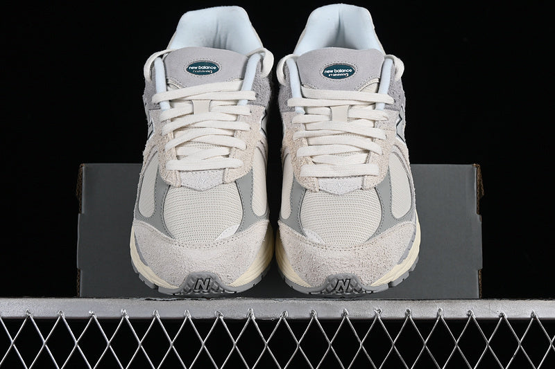 New Balance 2002R [M2002REK]