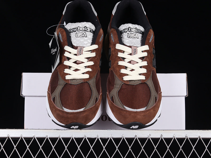 New Balance 990v3 [M990JB3]