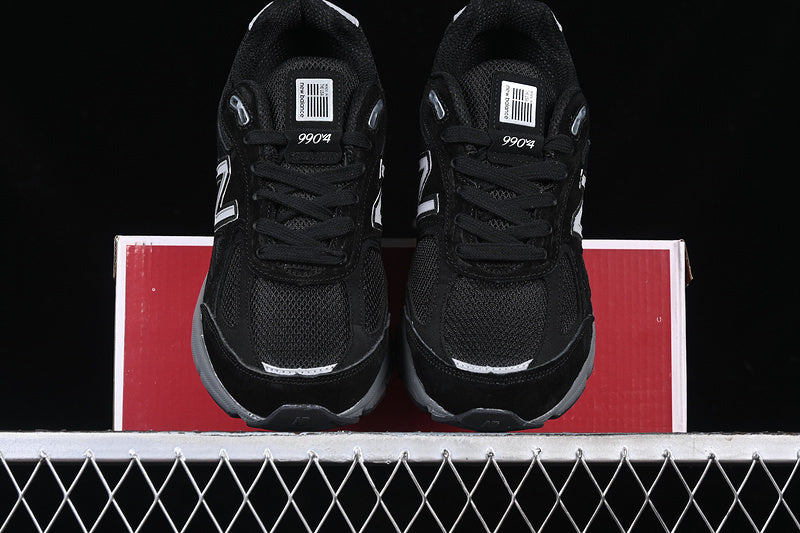 New Balance 990v4 [M990BK4]