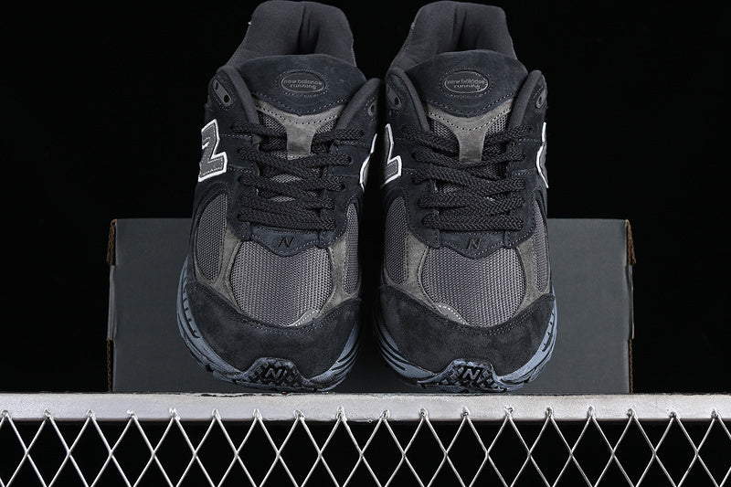 New Balance 2002R [M2002RBV]
