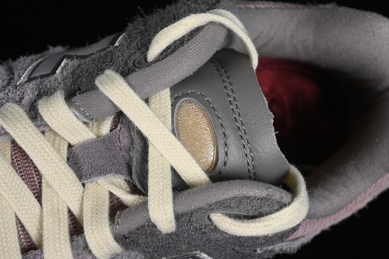 New Balance 2002R [M2002RDY]