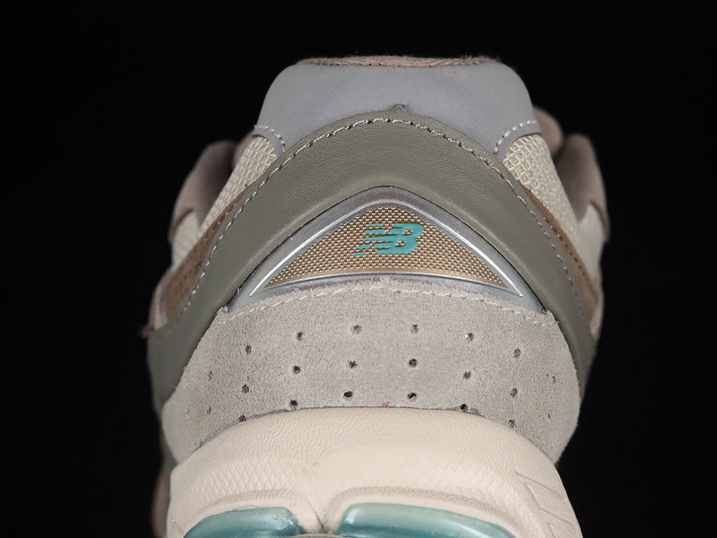 New Balance Atmos x 2002R “Oasis” [M2002RAM]