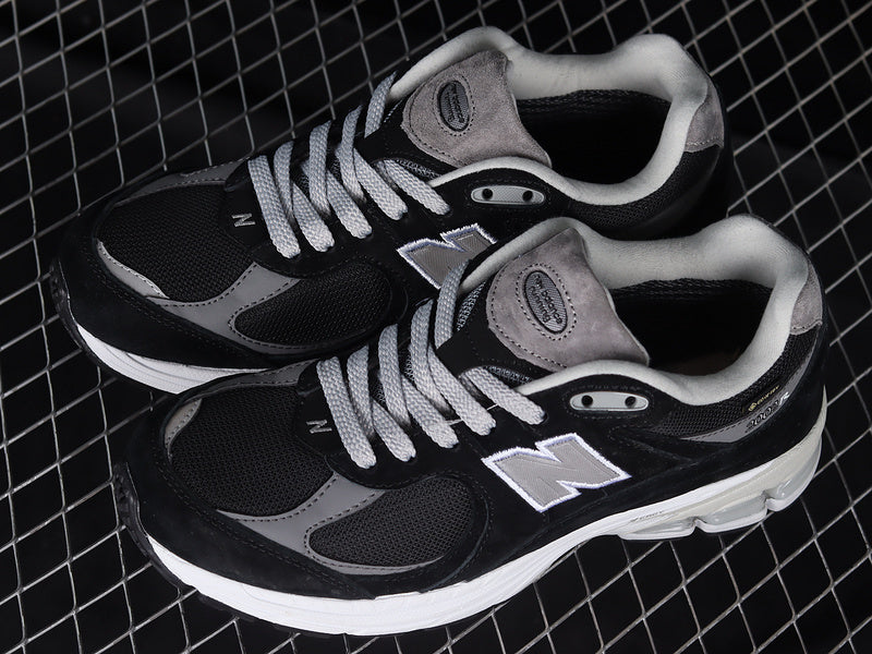 New Balance 2002R Gore-Tex [M2002RXD]