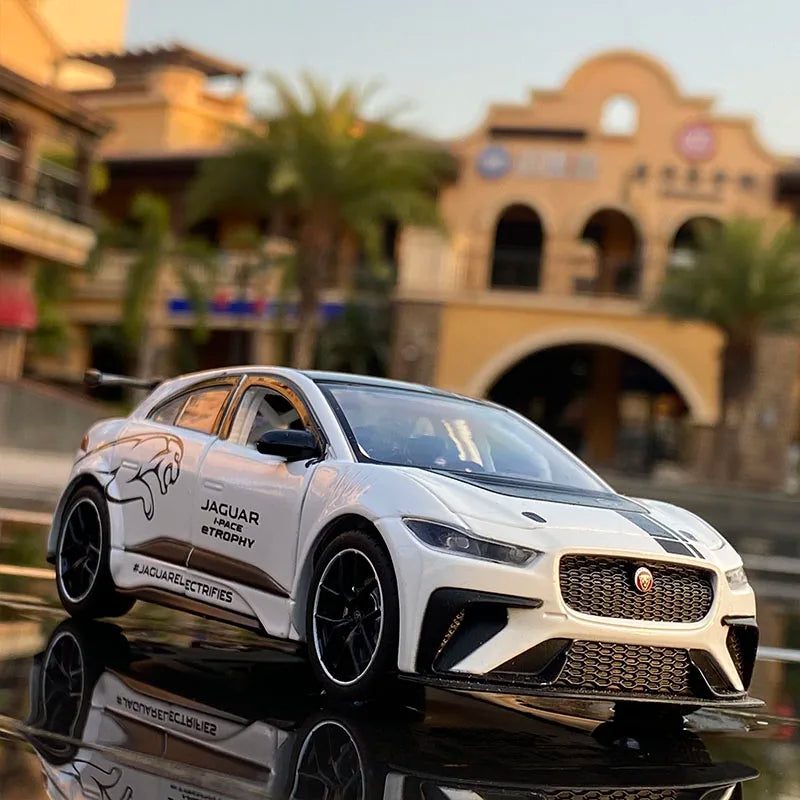 1:32 Jaguar I-PACE
