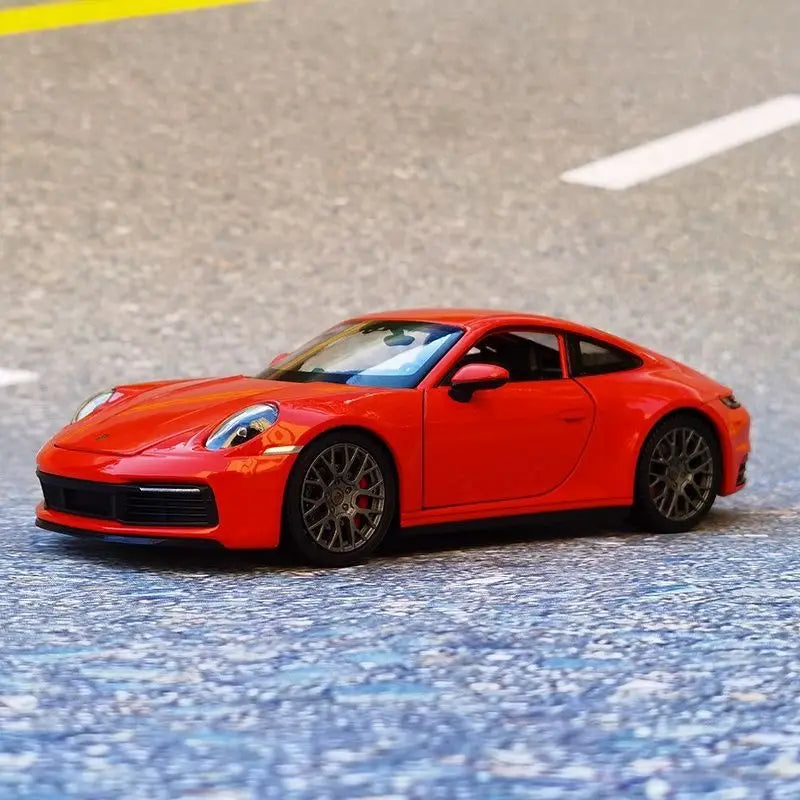 1:24 Porsche 911 Carrera 4S