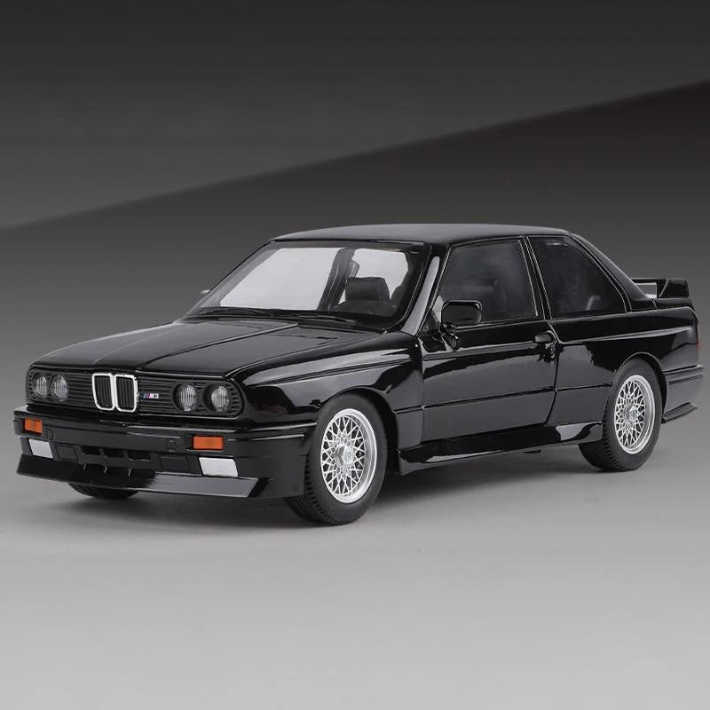 1:24 BMW M3 E30