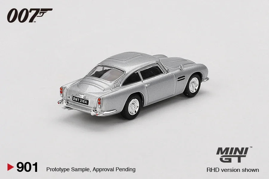 1:64 Aston Martin DB5 “Goldfinger / Thunderball”
