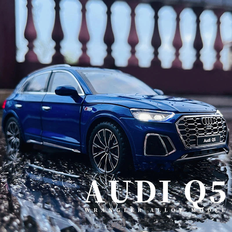 1:24 AUDI Q5 SUV Alloy Car Model Diecasts Metal Toy Vehicles Car Model High Simulation Sound Light Collection Childrens Toy Gift