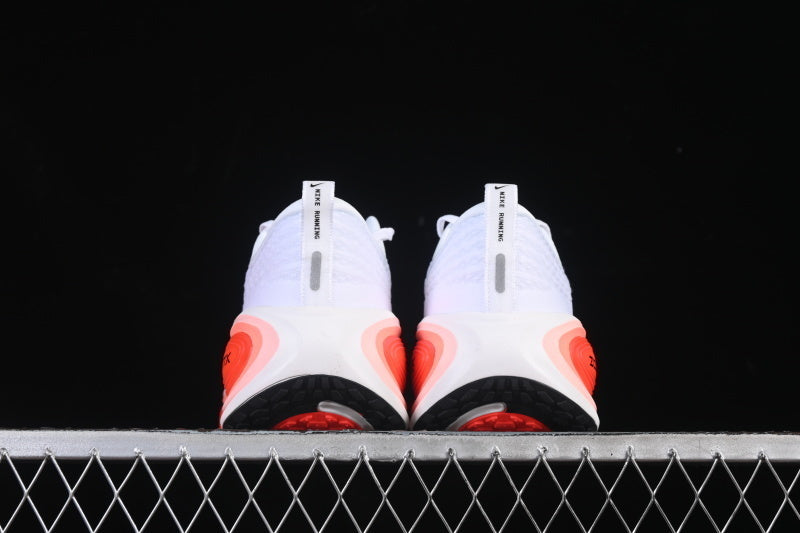 Nike Air Zoom Vomero Plus [HV8150-100]