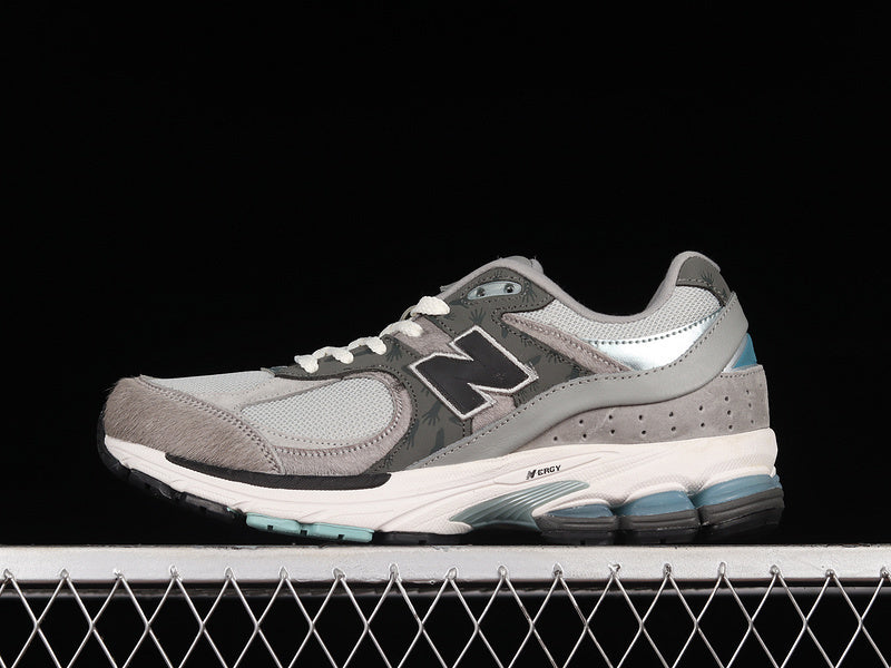 New Balance Atmos x 2002R “Shibuya Rat” [M2002RAT]