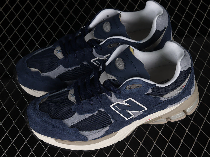 New Balance 2002R Protection Pack [M2002RDK]