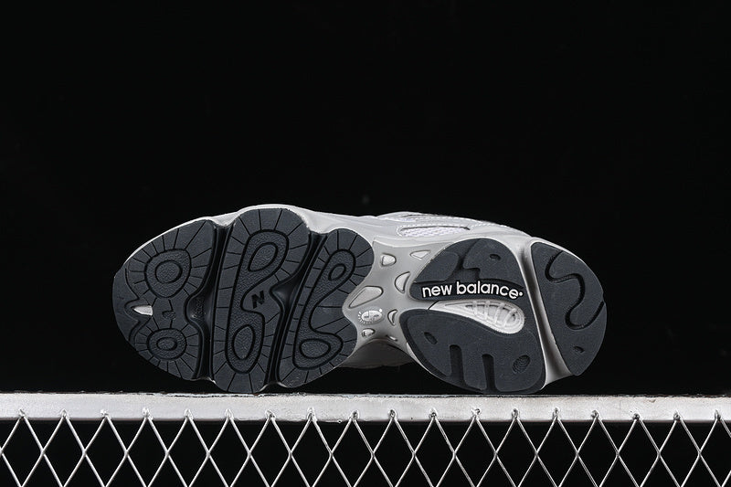 New Balance 1000 [M1000TE]