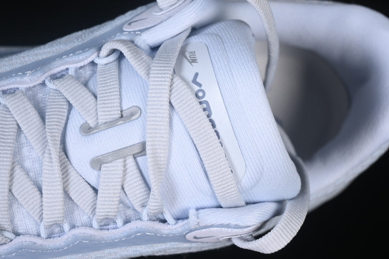 Nike Air Zoom Vomero Plus [HV8150-004]