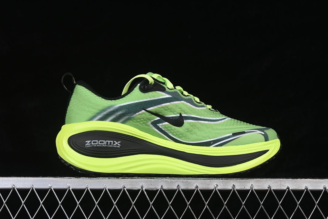 Nike Vomero Plus [IM8072-999]