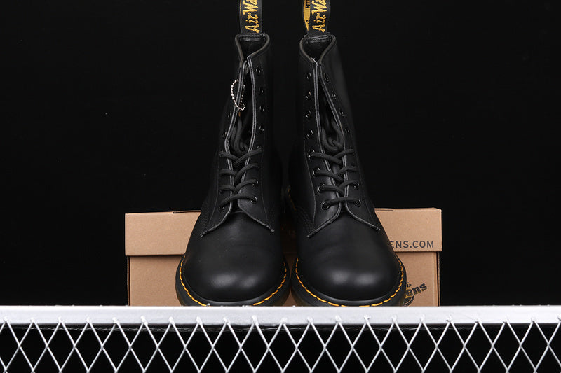 Dr. Martens 1460 Martin Boots [11822002]