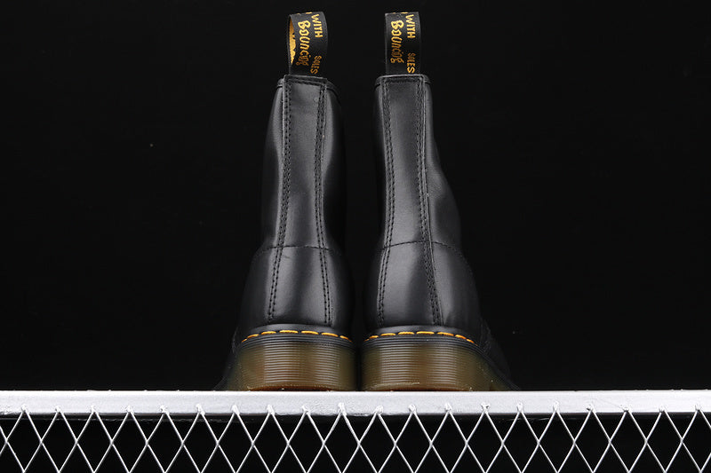 Dr. Martens 1460 Martin Boots [11822002]