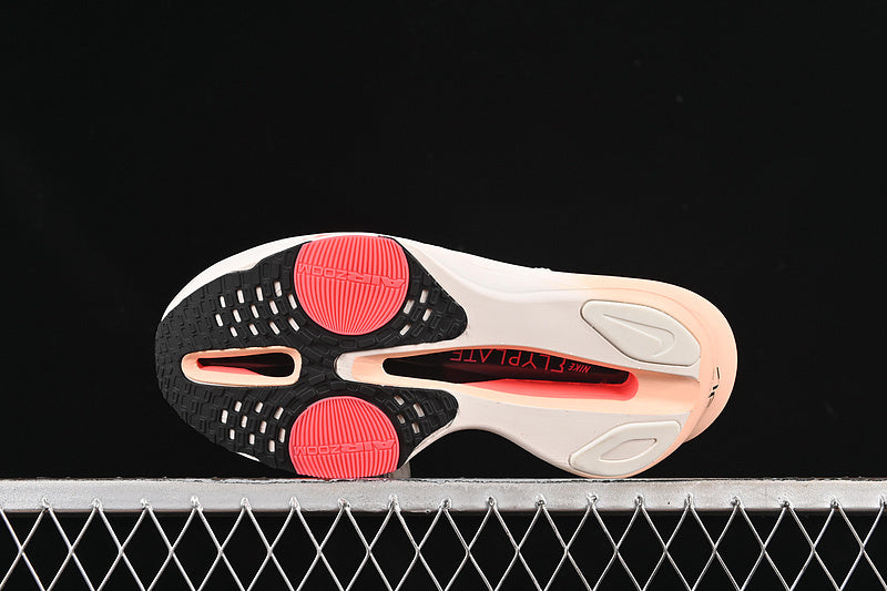 Nike Alphafly 3 [FD8315-103]
