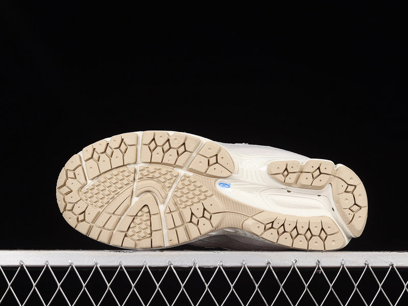 New Balance 2002R [M2002RSB]