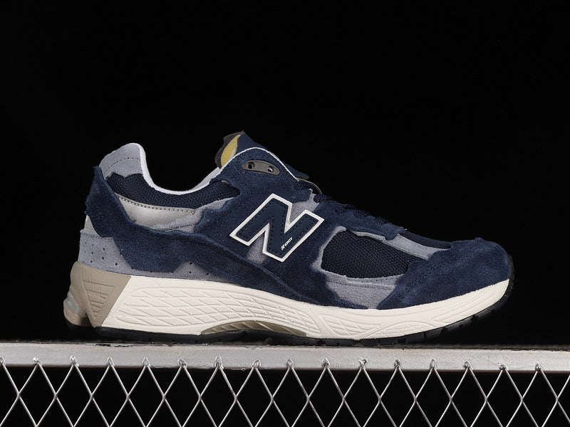 New Balance 2002R Protection Pack [M2002RDK]