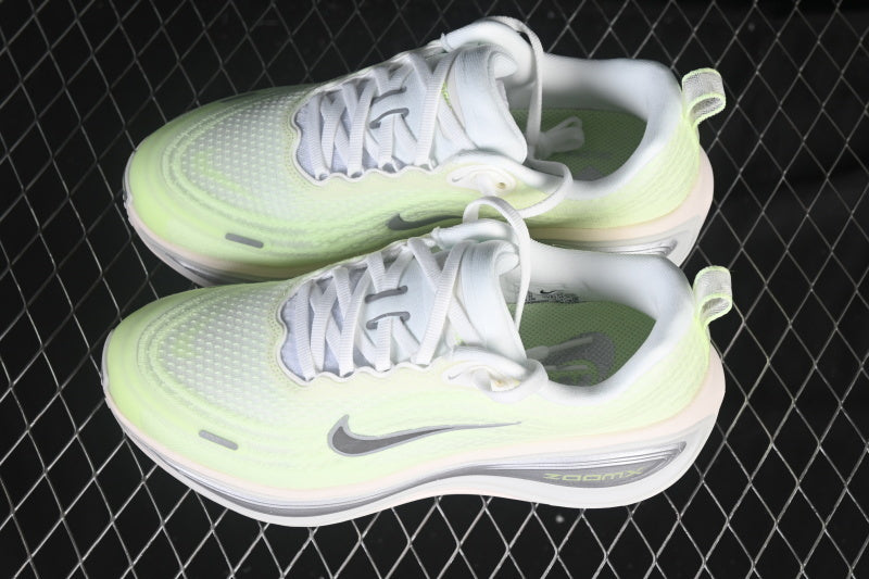 Nike Air Zoom Vomero Plus [HV8154-103]
