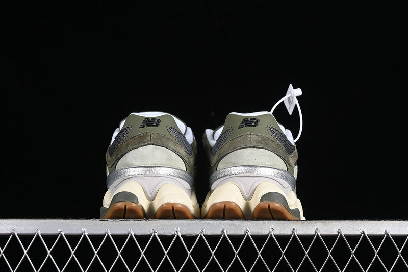 New Balance 9060 [U9060FOC]