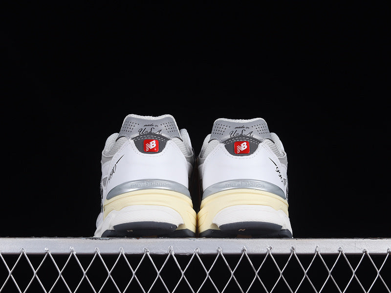 New Balance 990v3 [M990AL3]