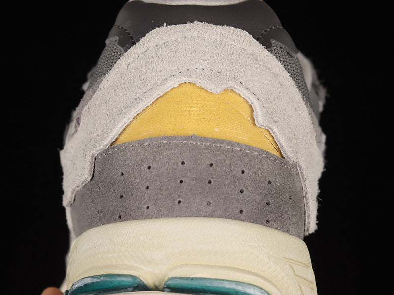 New Balance 2002R [M2002RDA]