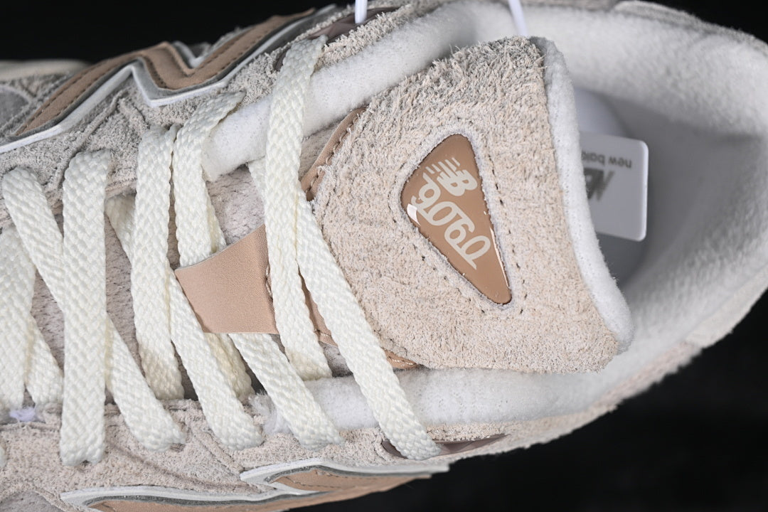 New Balance 9060 [U9060CCB]