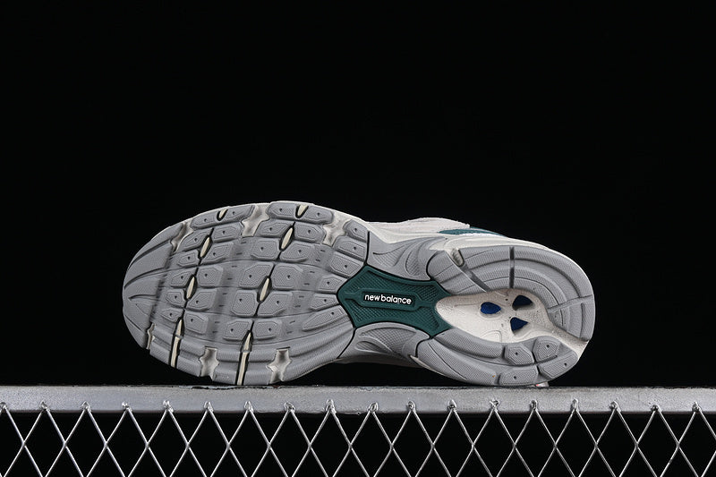 New Balance 530 [MR530QA]