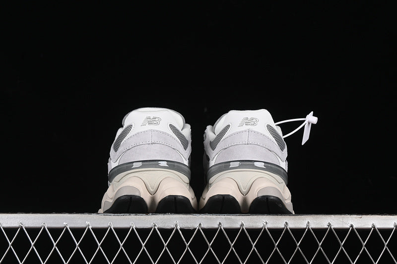 New Balance 9060 [U9060EEE]