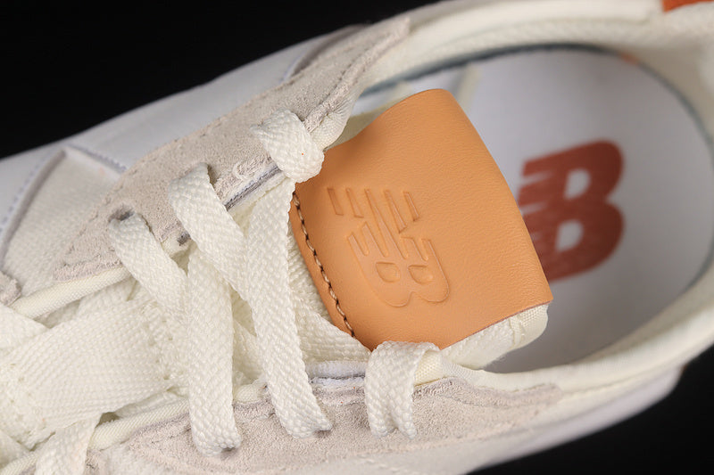 New Balance 327 [WS327RA]