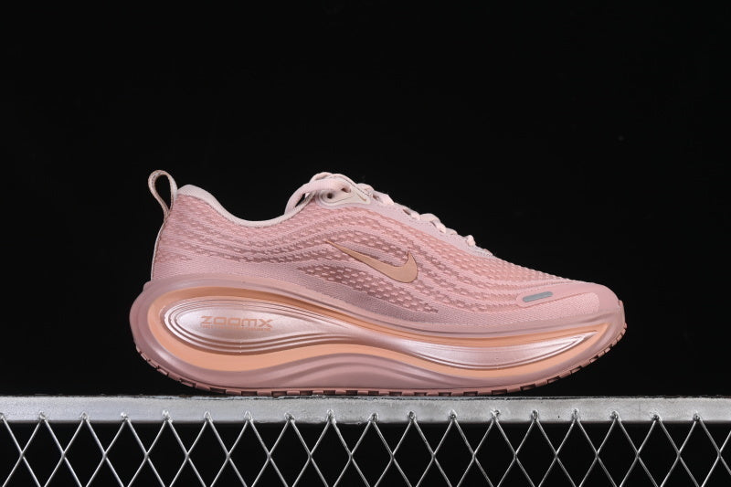 Nike Vomero Plus [HV8154-601]