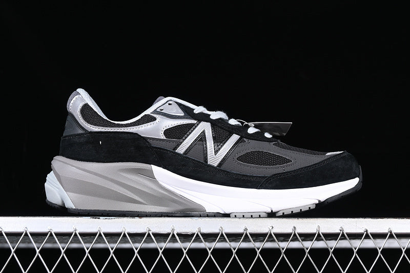 New Balance 990v6 [M990BK6]