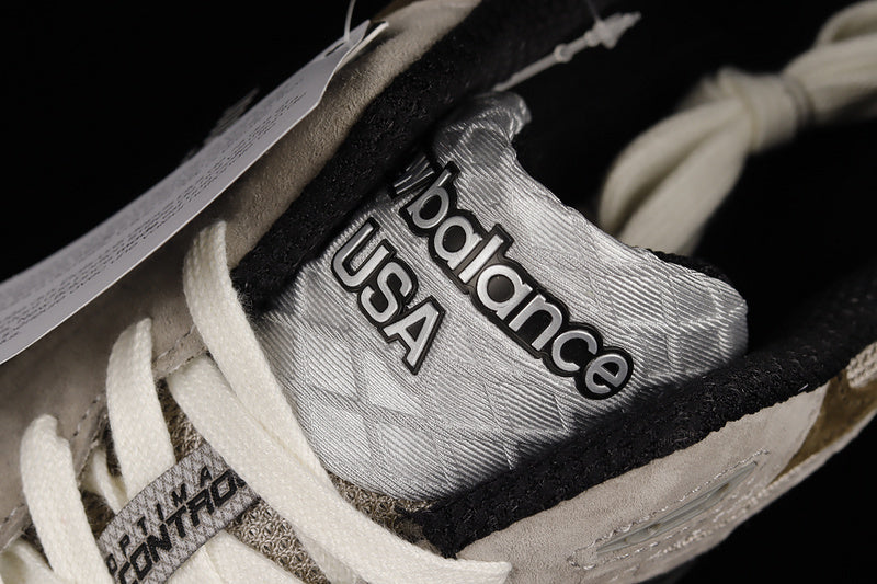 New Balance 990v3 [M990J3]