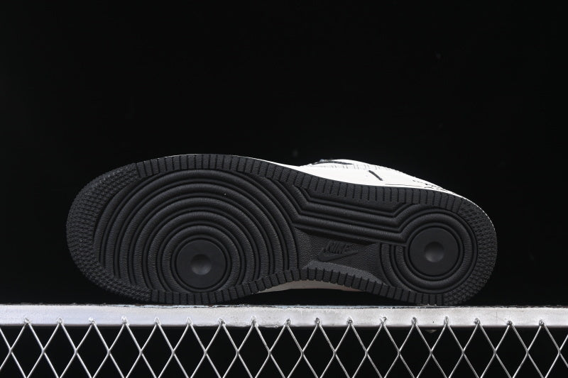 Nike Air Force 1 ’07 Low [JP8028-007]